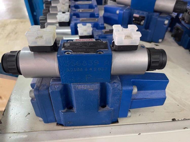 F؛3DREE16P-7X/250YG24K31A1V