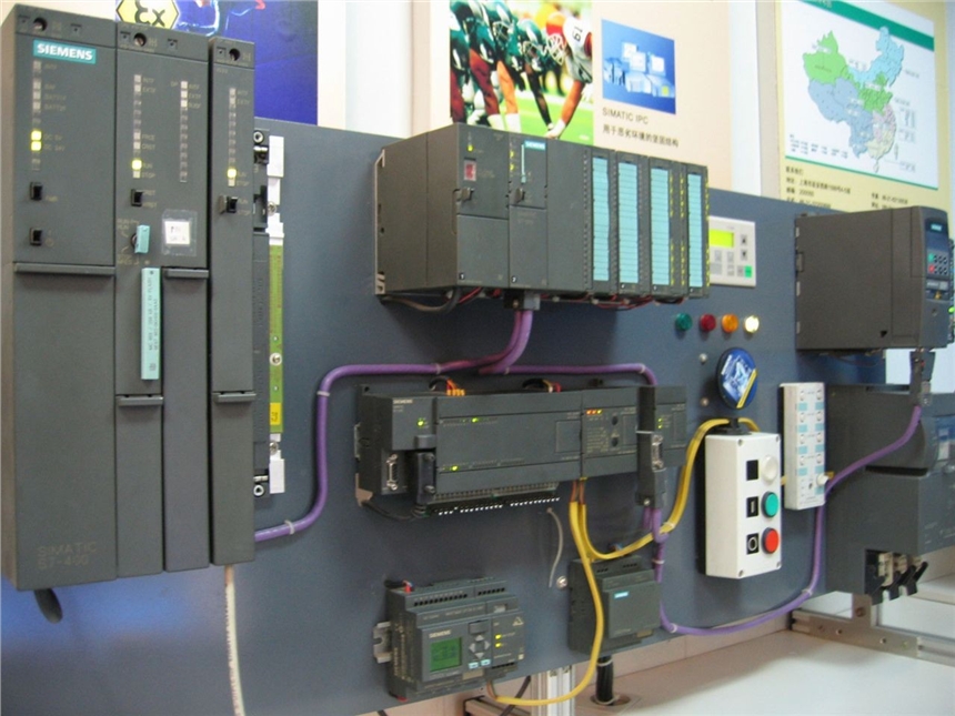 S7-200SMARTģK6ES7288-1SR20-0AA0