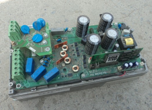 ABB׃lACS800-01-0003-3+P901Ӱ