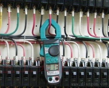 QЧ233