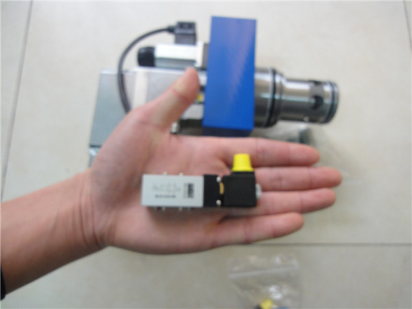 KN-05-530-HNAIRTEC؃rF؛