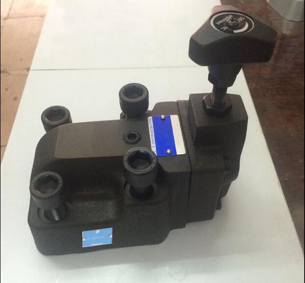 MT-03W-K-1-30_NORTHMANCBʽy