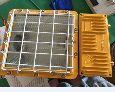 ϵзBAT82 250W