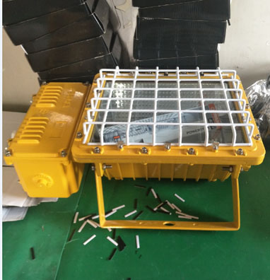 BF820250W