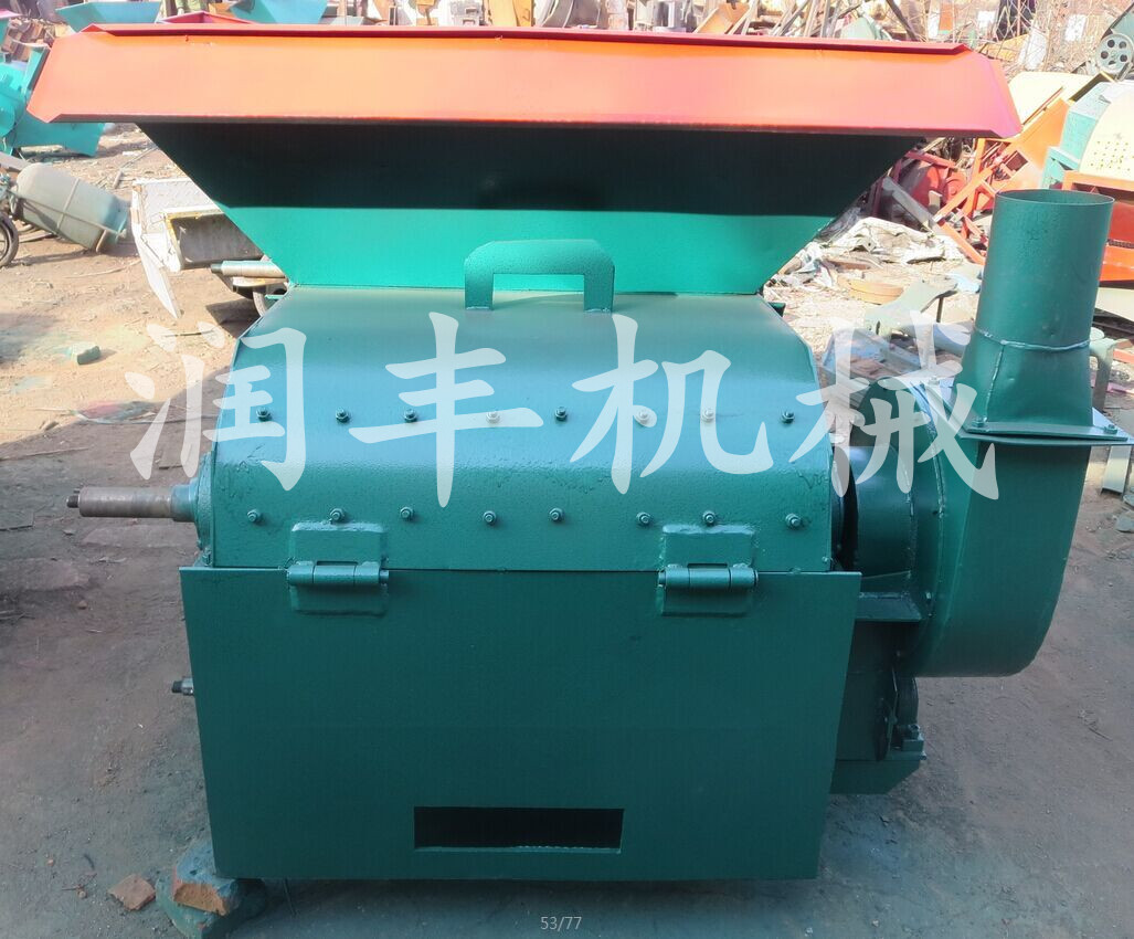 նC C