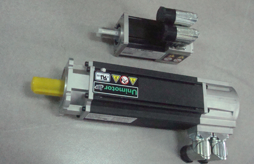 142UMC300CBCAA  EMERSON M늙C