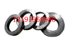 ӹyT