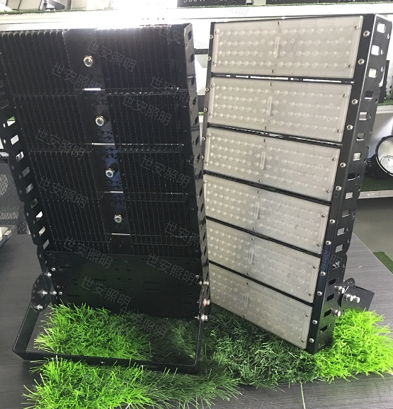 LED300WWLEDw^
