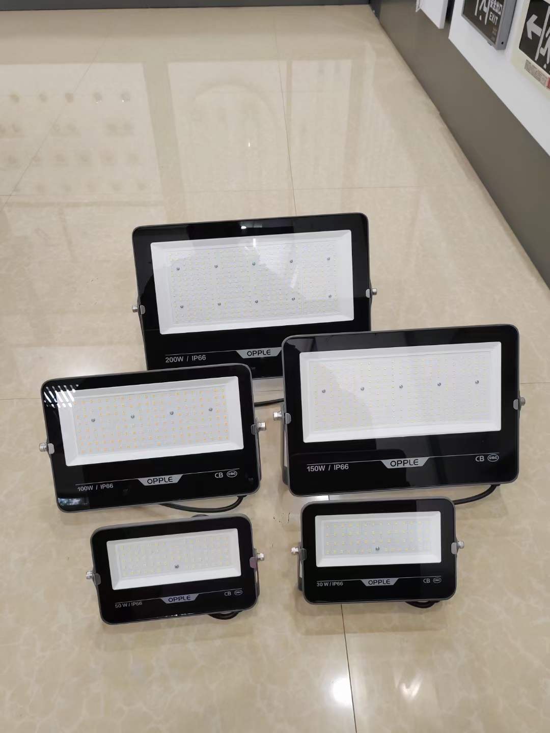 WLEDͶ/ 100W 200W