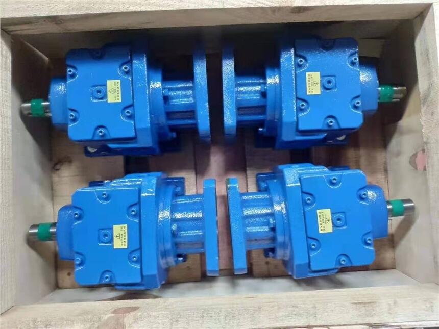 SAF77DV132M4΁UpKA87DRE132S4XpR_