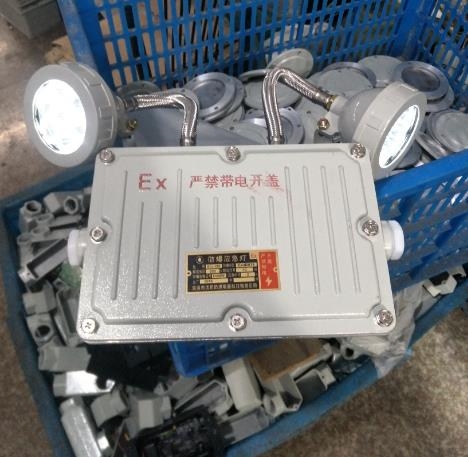־BF840 BF840