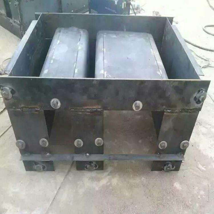 |ģ |ģ R |ģ 