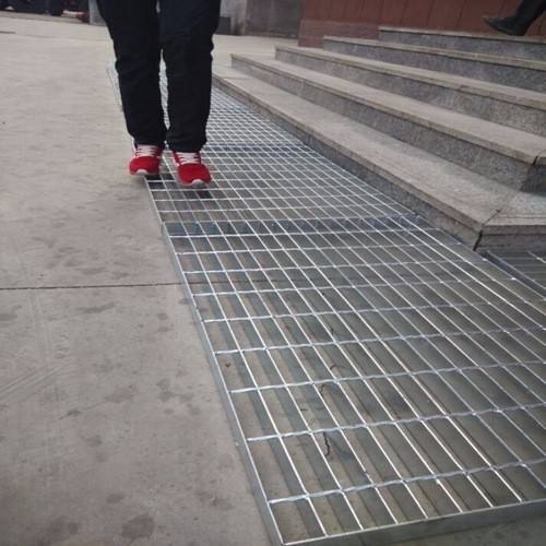 YӍͺ䓸ŏS҃r񡿡gӭ